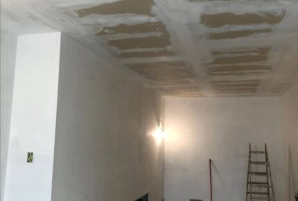 papel pintado entrada casa